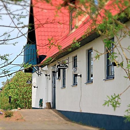 Tryde 1303 B&B Pa Oesterlen Tomelilla Εξωτερικό φωτογραφία
