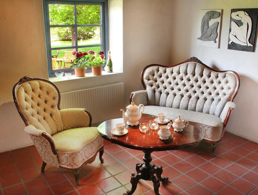 Tryde 1303 B&B Pa Oesterlen Tomelilla Εξωτερικό φωτογραφία